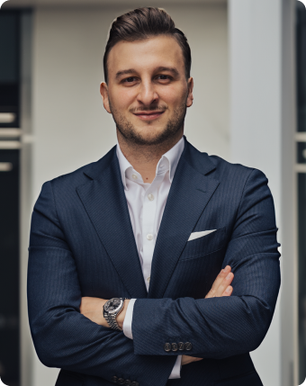 How2Finance Finanzberater Alper Özel